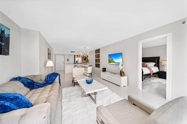 アズール スカイズ ハイ フロア