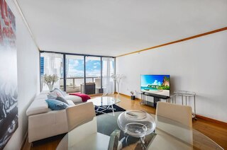 スタニング バルコニー ビューズ 4 ベッドルーム