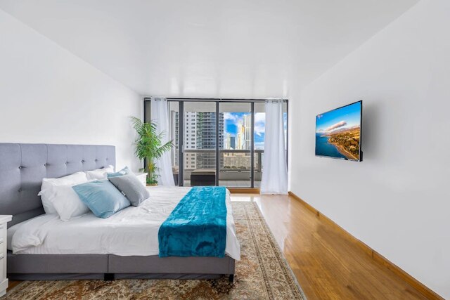 スタニング バルコニー ビューズ 4 ベッドルーム