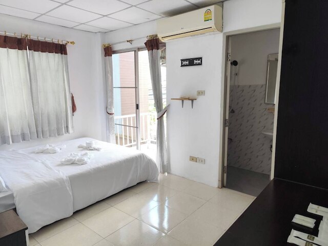 タウ ウィン プレイス