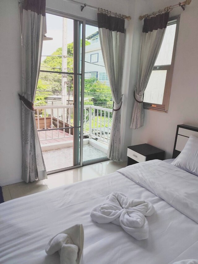 タウ ウィン プレイス