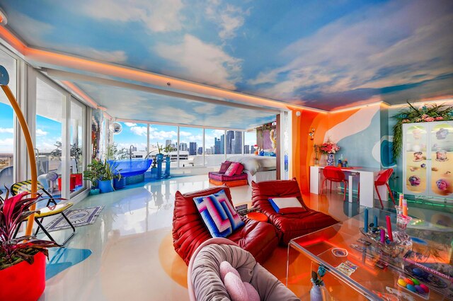 ディスコ クラウド コンド イン マイアミ