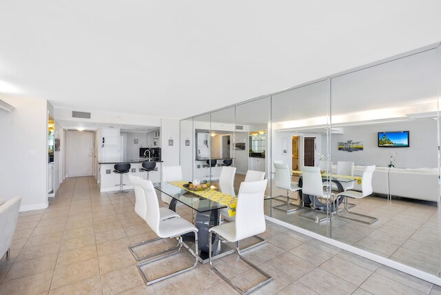 ブリーズ オフ ザ ベイ イン マイアミ