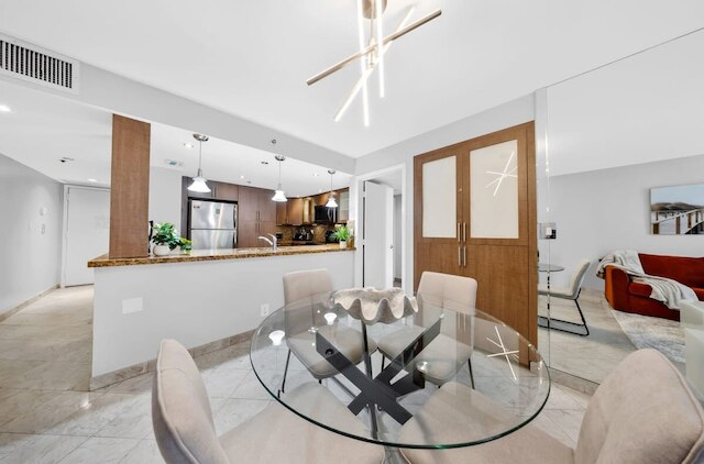 プールサイド オアシス リトリート