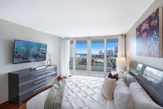 トロピカル ブリス ウィズ プール ホットタブ