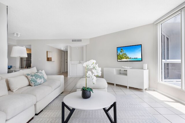 リラクシング ゲッタウェイ ウィズ プール アンド ベイ ビスタ