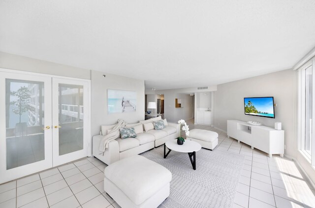 リラクシング ゲッタウェイ ウィズ プール アンド ベイ ビスタ