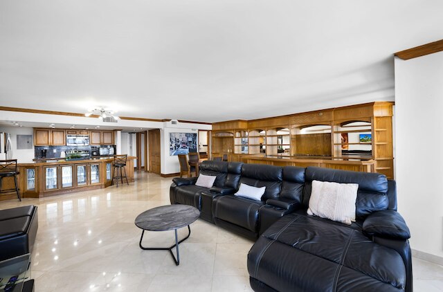 シーサイド セレニティ ウィズ プール アンド バルコニー