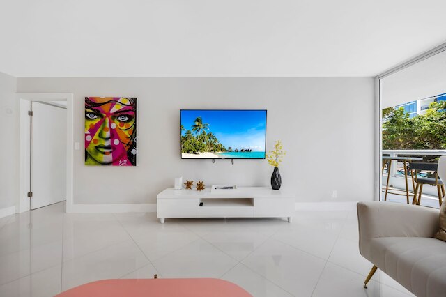 ターコイズ ウェーブズ オアシス