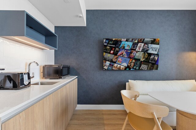 ラグジュアリー コンド ウィズ シティ ビューズ イン マイアミ