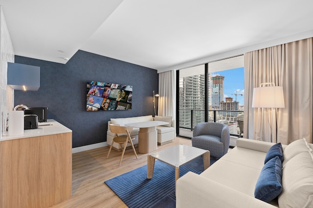 ラグジュアリー コンド ウィズ シティ ビューズ イン マイアミ