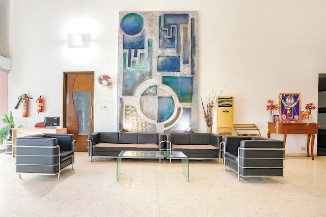 ザ スカイ コンフォート ヴェジャルプル