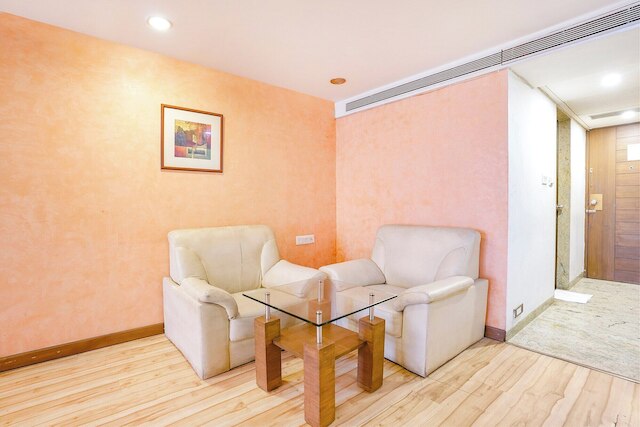 ザ スカイ コンフォート ヴェジャルプル