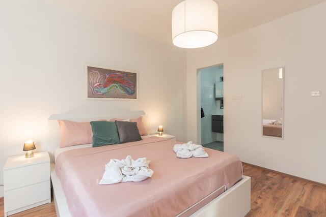 チャーミング 2 ベッド イン スウィキ