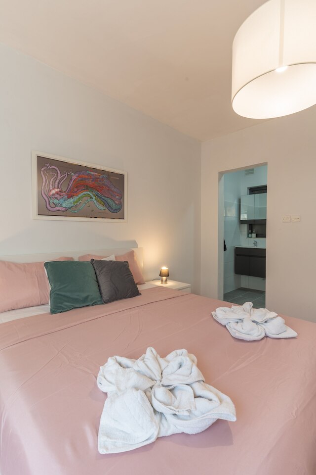 チャーミング 2 ベッド イン スウィキ