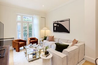 ザ ケンジントン パレス ハイドアウト - ホームリー 5ベッドルーム ハウス ウィズ パティオ アンド バルコニー