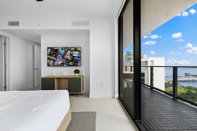 ハイ フロア コンド イン ダウンタウン