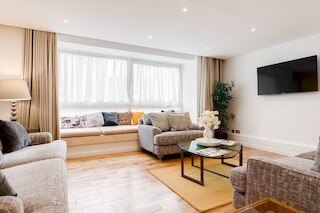 4 ベッドルーム ヴィラ オン マーブル アーチ