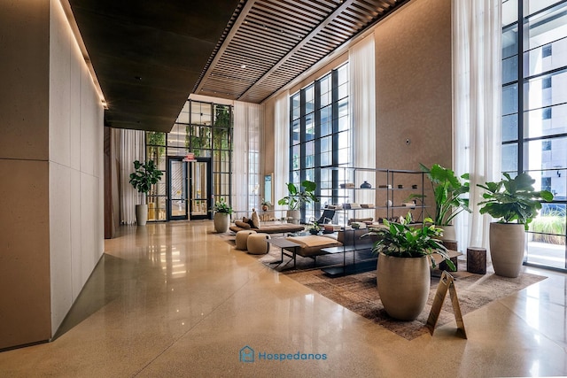 アパートメント イン ニュー ラグジュアリー コンド ダウンタウン