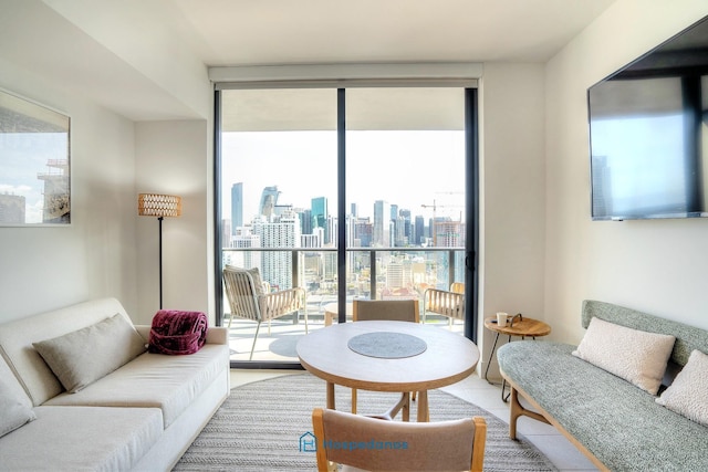 アパートメント イン ニュー ラグジュアリー コンド ダウンタウン