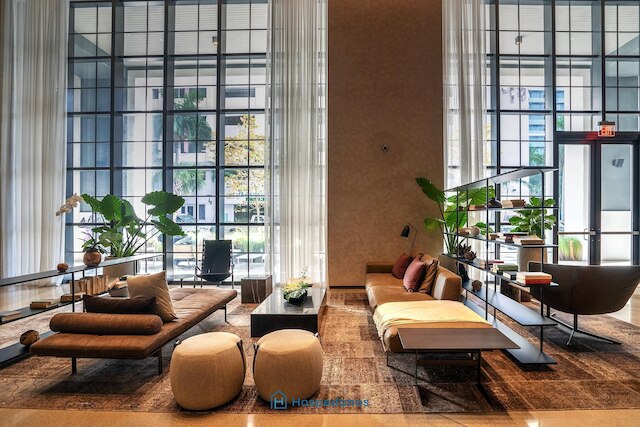 アパートメント イン ニュー ラグジュアリー コンド ダウンタウン