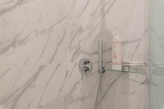 トゥラーティ アパートメント アル ポリテアマ