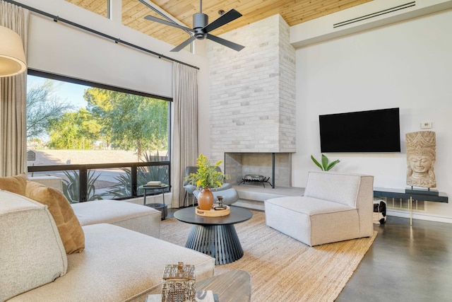 サンドレンチド バイ アバンステイ プール, ミンズ トゥ オールドタウン