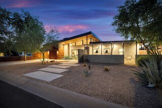 サンドレンチド バイ アバンステイ プール, ミンズ トゥ オールドタウン