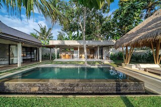 ソラ ヴィラ ウブド - 2 ベッドルームズ