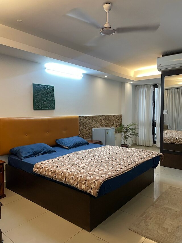 ローカルズ ステイ ハウズ カース