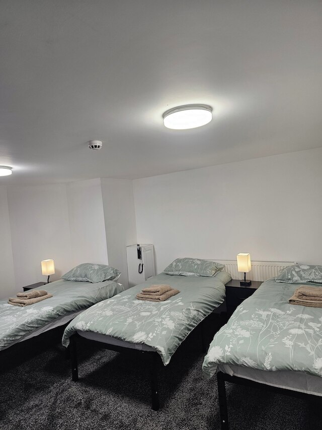 ベースメント アパートメント ニア シティ センター