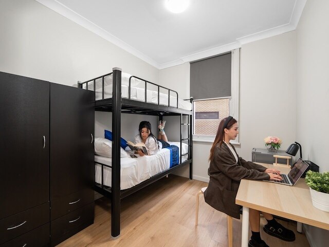 ホミ セントラル