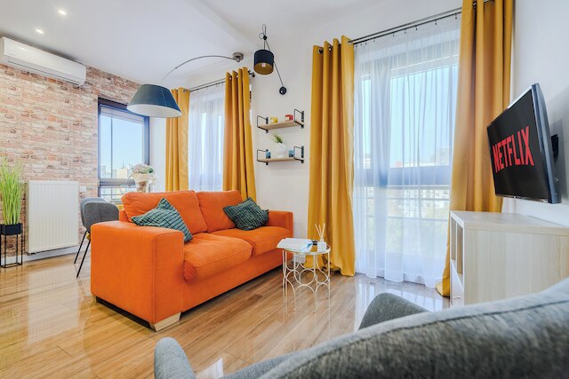 ルミナ コージー アパートメント ウィズ ジム イン センター