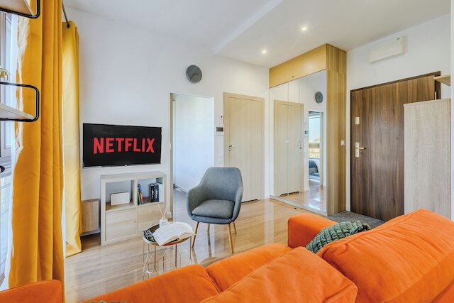 ルミナ コージー アパートメント ウィズ ジム イン センター