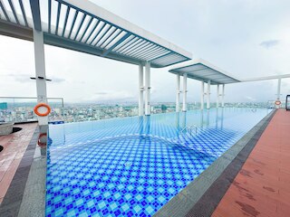 ゴールデン ワン モダン エスケープ バイ ソーベン ホームズ