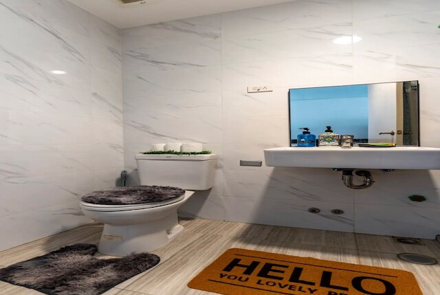 インバイティング トゥ ユア ホーム ニア ザ シティ ライフ