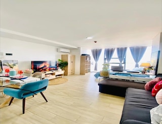 インバイティング トゥ ユア ホーム ニア ザ シティ ライフ