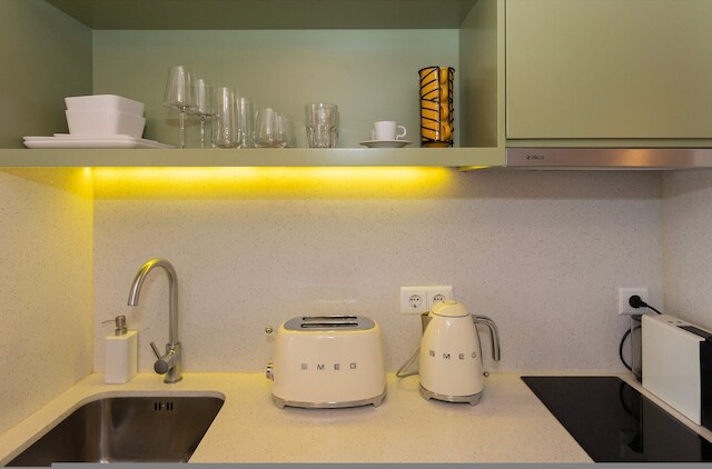 リビング イン ポルト - トリンダーデ デラックス スタジオ 3T