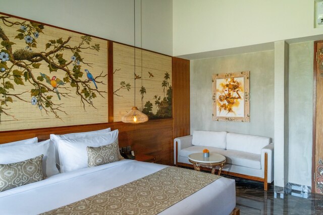 エマナ アカタラ