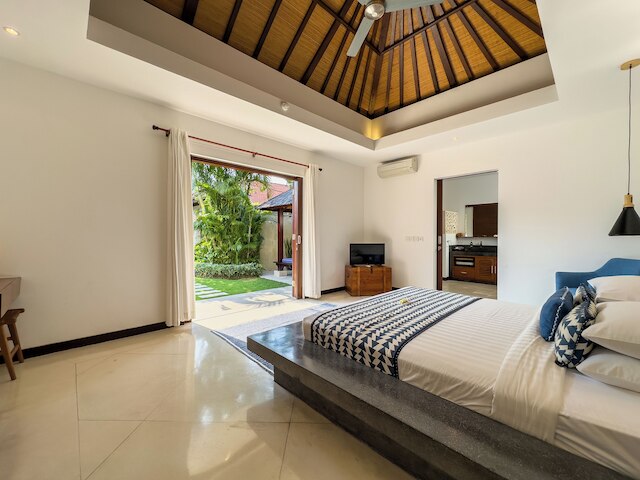 ヴィラ ブギス カユ アヤ スミニャック