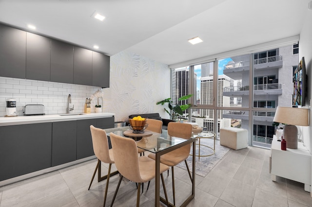 コンド イン ザ ハート オブ ダウンタウン マイアミ