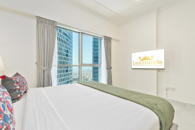 ラックス ビーエヌビー アイ エグゼクティブ タワー アイ ビジネス ベイ