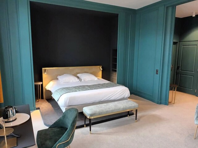 ドミティス カランドラ