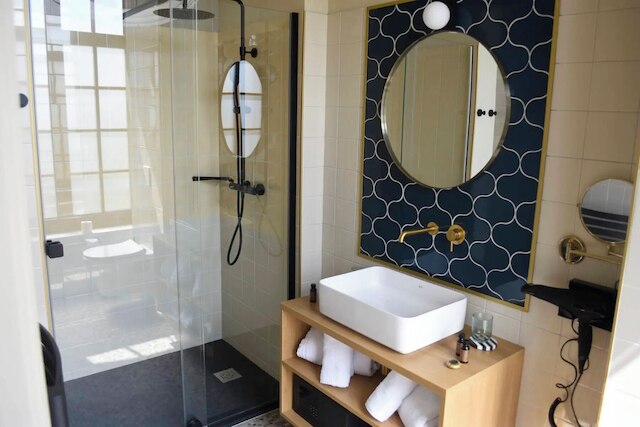 ドミティス カランドラ