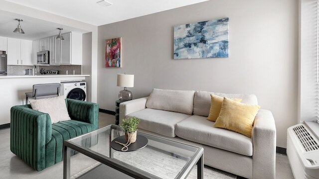 ランディング アパートメンツ アット ファイブ ポインツ サウス