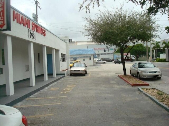 マイアミ スプリングス イン