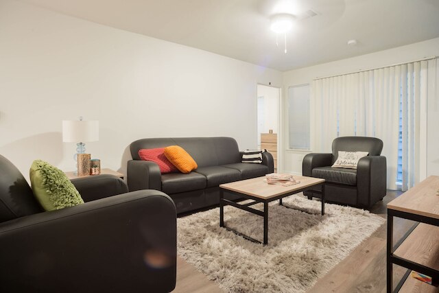 アップステイ - コンド ウィズ プール ジム ゲームズ バーベキュー - ウォーク トゥ ユーオーエフティー