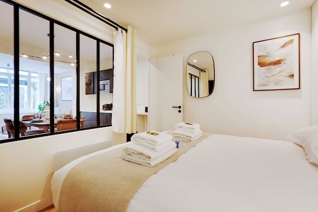 チャーミング アパートメント - 2ベッドルーム/8P - パレロワイヤル