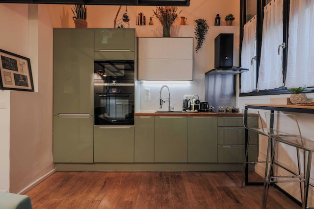 コンフォータブル デュプレックス イン ザ ハート オブ パリ!