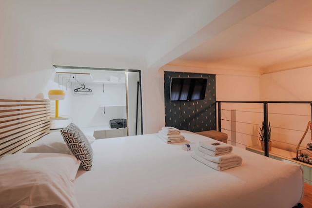 コンフォータブル デュプレックス イン ザ ハート オブ パリ!